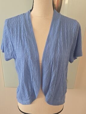 Laura Scott Open-Front Short-Sleeve Knit Cardigan in Blue